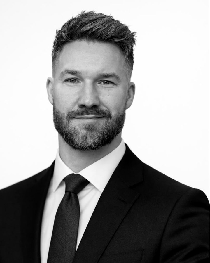 Portrait of Simon M. Jake